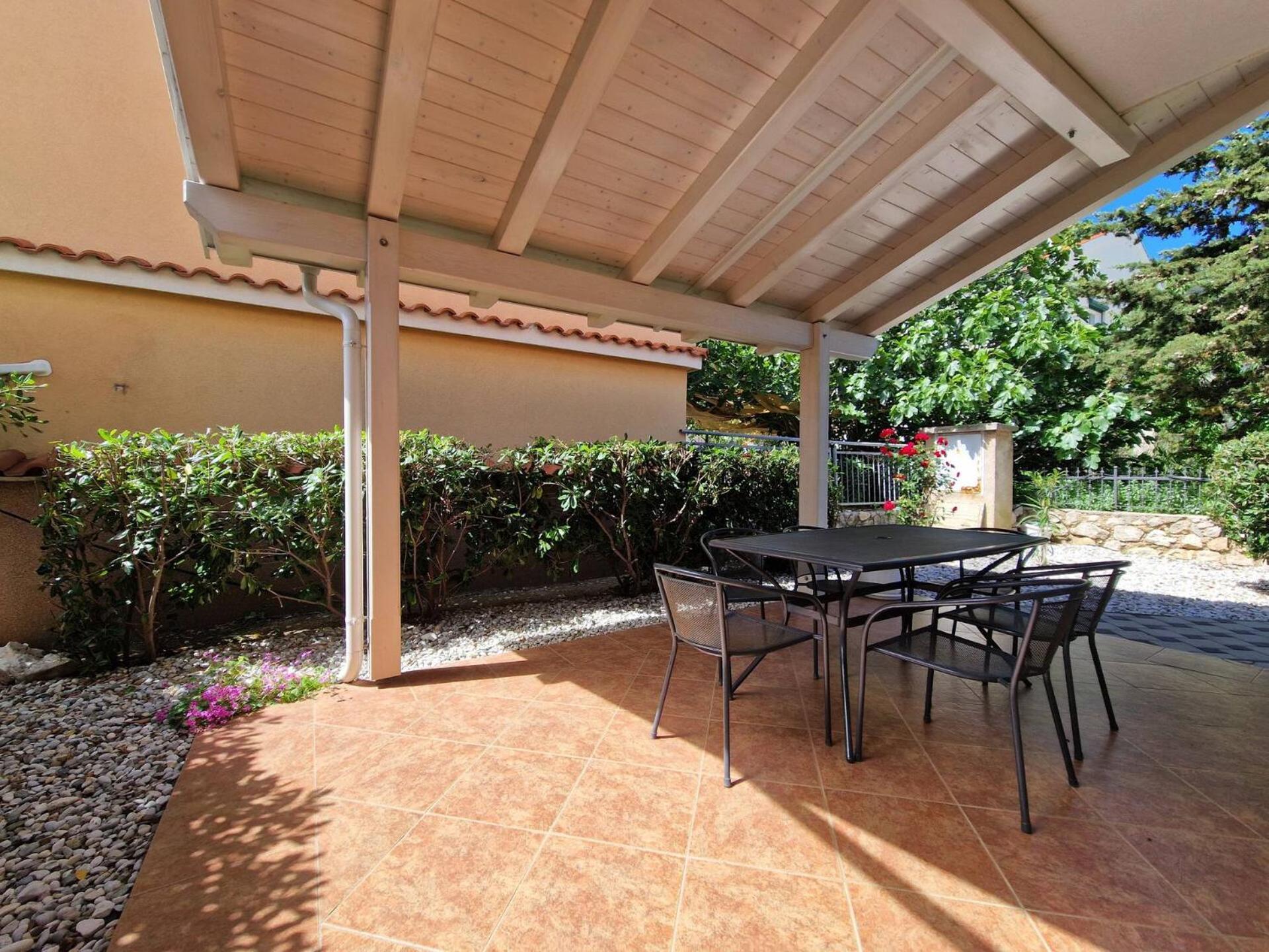 Villa Aquarium Baska  Exterior photo