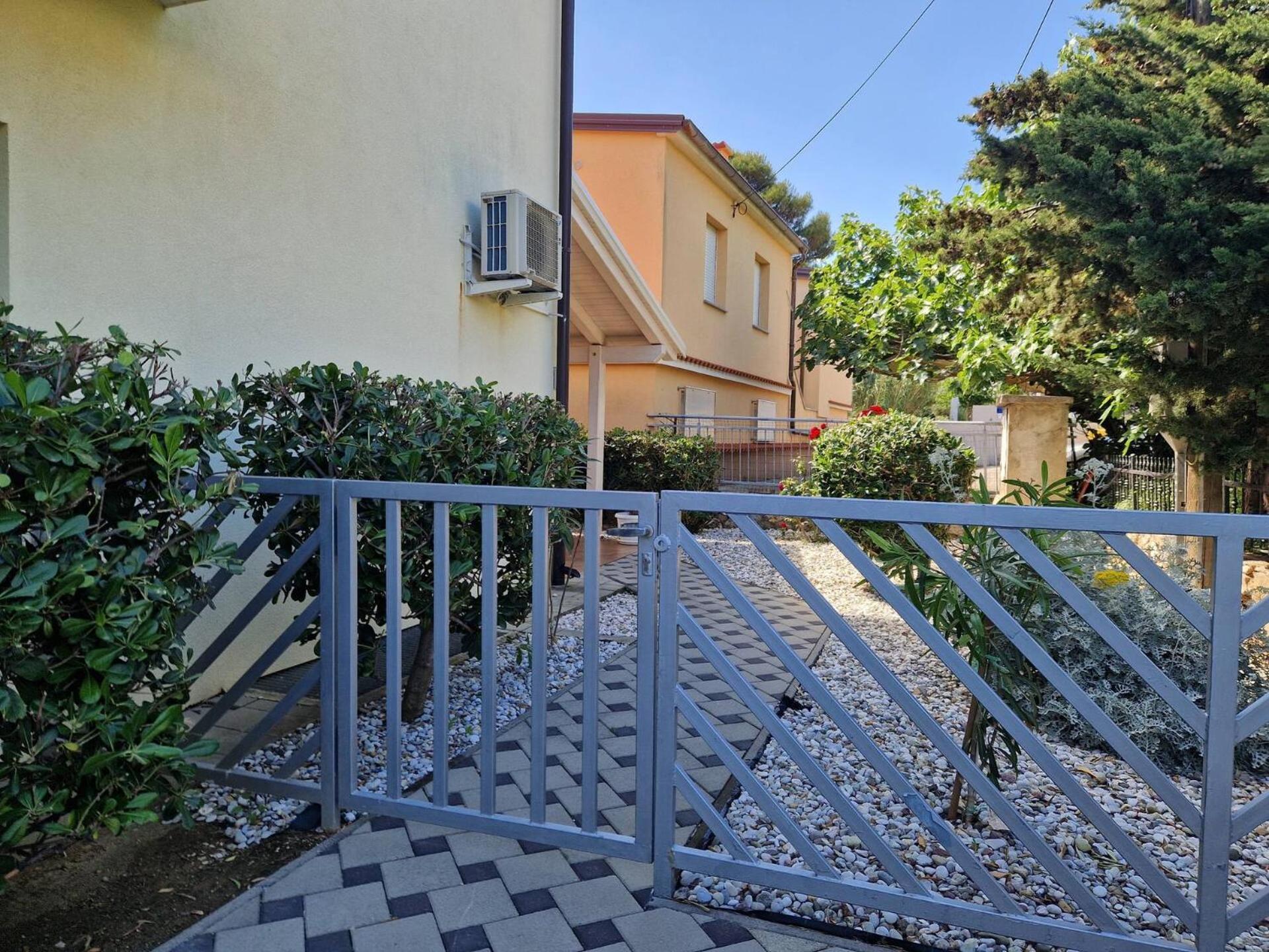 Villa Aquarium Baska  Exterior photo